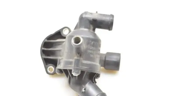 Thermostat/thermostat housing