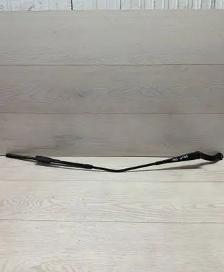 Opel Corsa E Front wiper blade arm 13284134