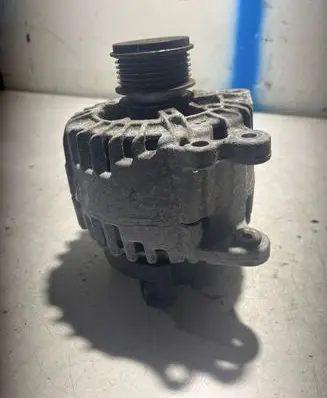 Volkswagen Jetta VI Generator/alternator