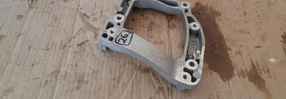 Peugeot 208 II A/C compressor mount bracket 9826641380