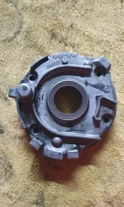 Volvo XC90 Oil pump 3063737