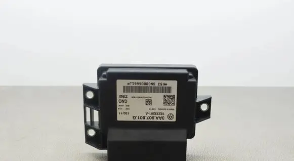 Audi Q3 8U Rear brake EMF control unit/module 3AA907801G