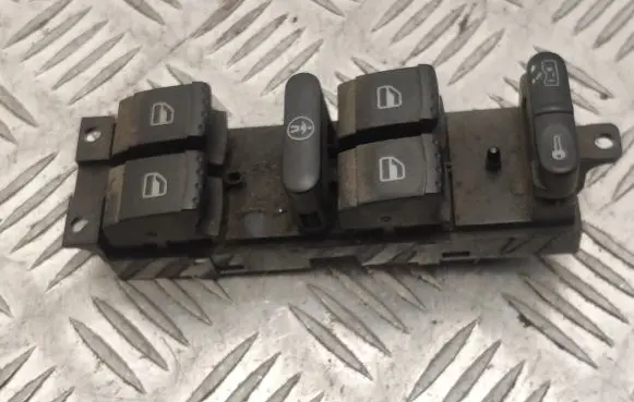 Volkswagen PASSAT B5 Electric window control switch 1J4959857