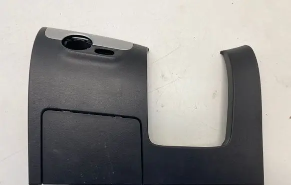 Volkswagen Jetta VI Dashboard lower bottom trim panel 5C7858365B