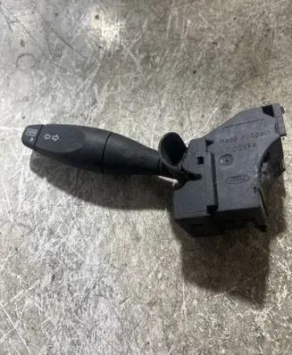 Ford Mondeo Mk III Indicator stalk 1S7T13335