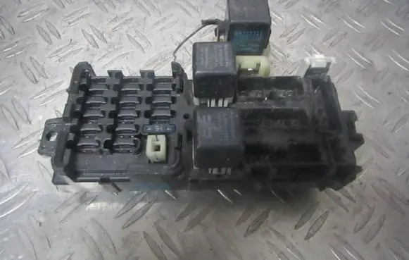 Mitsubishi Galant Fuse box set