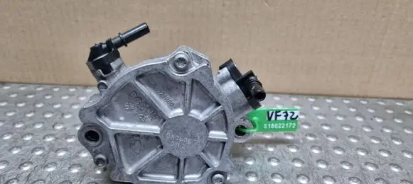 Ford Focus Vacuum pump 9804021880