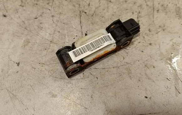 Nissan Navara D40 Airbag deployment crash/impact sensor 0285003019