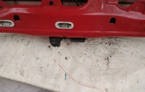 Volkswagen Golf III Tailgate/trunk/boot lock/catch/latch