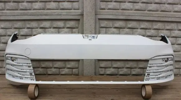 Volkswagen Golf VIII Front bumper 5H0807221J