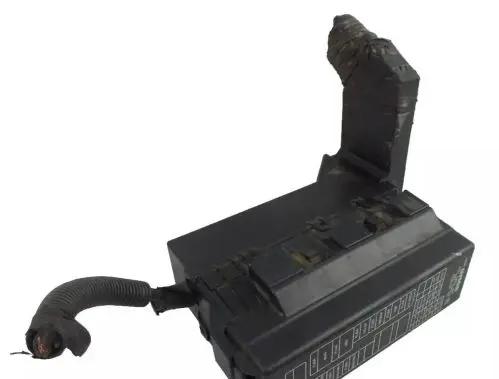 Nissan X-Trail T30 Fuse box set 71543266
