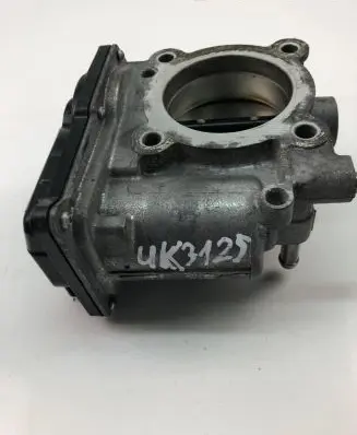 Toyota Auris E180 Throttle valve 220300T110
