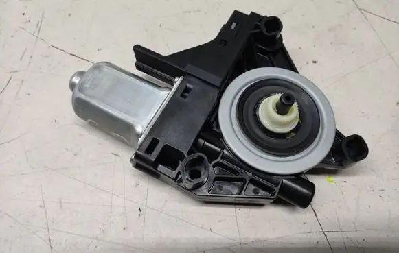Volvo XC60 Rear door window regulator motor 966264