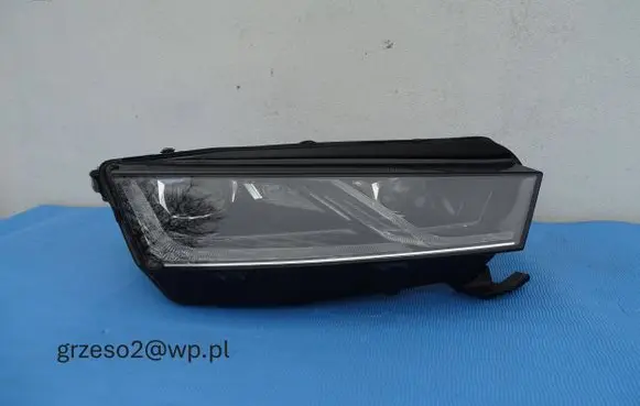Skoda Octavia Mk4 Headlight/headlamp 5E4941016A LE18A6419 030111823400