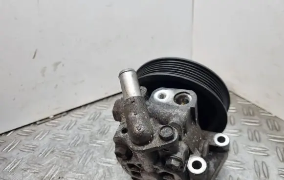 Ford Mondeo MK IV Power steering pump AG913A696CA AG9Q3A733AA