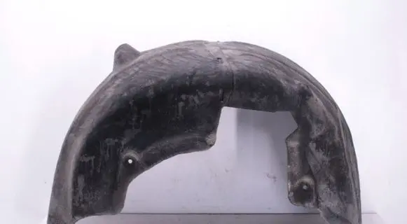 Rear arch fender liner splash guards