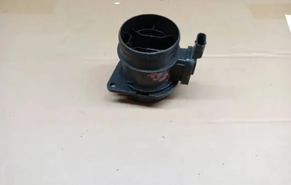 Volkswagen Golf VII Mass air flow meter 04L906461B