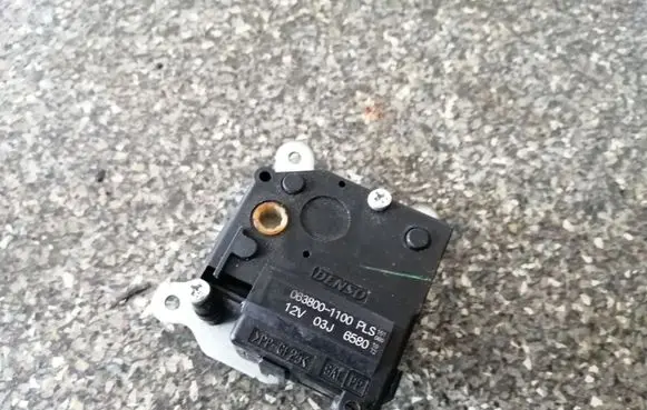 Toyota Corolla E140 E150 Air flap motor/actuator 0638000180