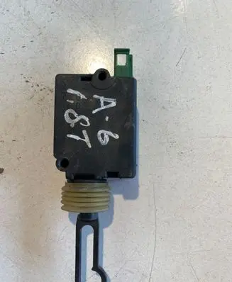 Audi A6 S6 C5 4B Central locking motor 4B5962115A 406204241