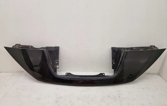 Nissan Leaf II (ZE1) Front bumper upper radiator grill