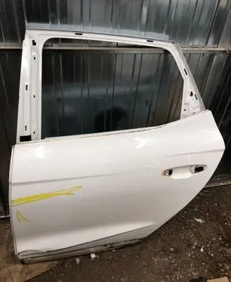 Seat Arona Rear door