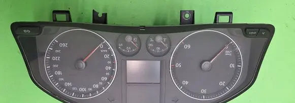 Volkswagen Golf V Speedometer (instrument cluster) 1K0920851H V0021000 VWZ7Z0D0704189