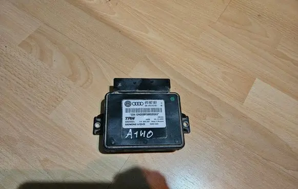 Audi A6 S6 C6 4F Hand brake control module 4F0907801