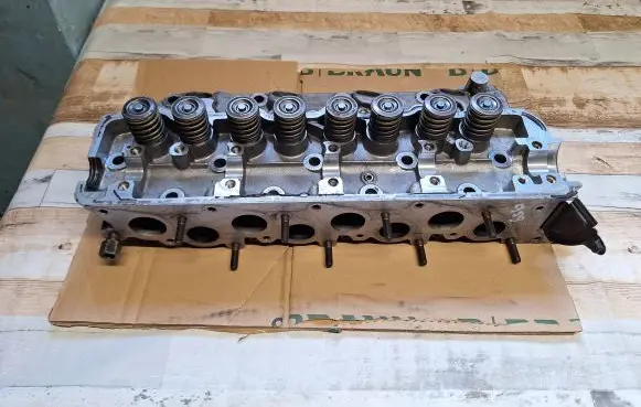 Alfa Romeo 159 Engine head 