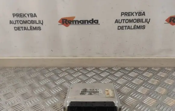 Audi A6 S6 C7 4G Engine control unit/module 8D0907401P 28RTE733 0281010158