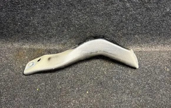Chevrolet Camaro Fender mounting bracket 23438029