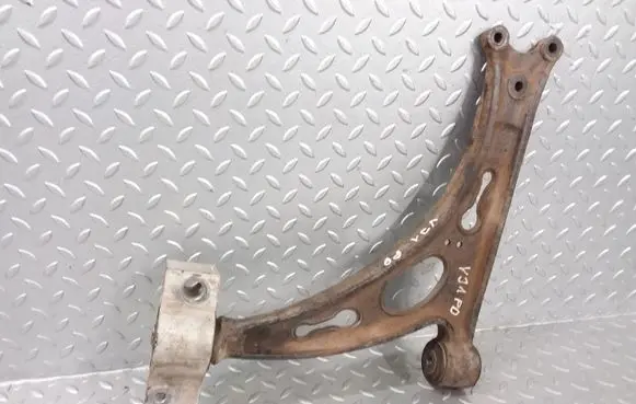 Volkswagen Jetta VI Front lower control arm/wishbone 5C0407152D