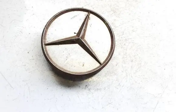 Mercedes-Benz C W202 Original wheel cap 2204000125