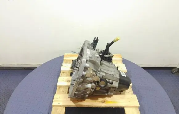 Renault Captur Manual 6 speed gearbox JR5062