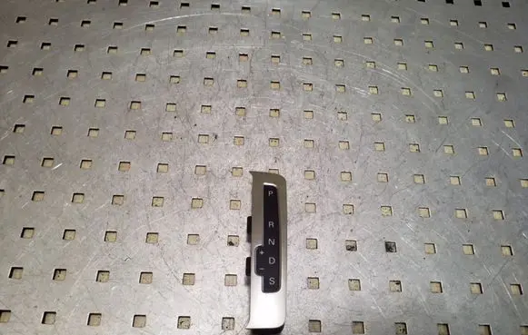 Audi A5 8T 8F Gear shift selector indicator 