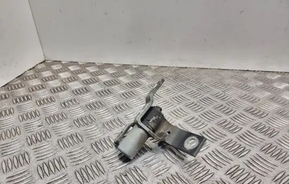 Ford S-MAX Front door upper hinge