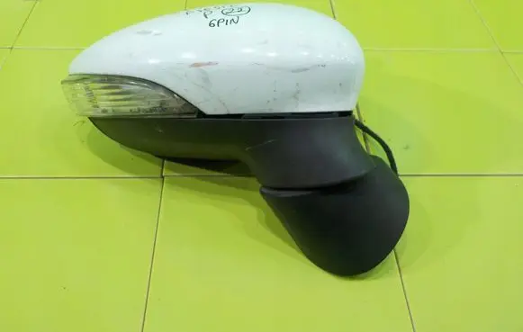 Ford Fiesta Front door electric wing mirror PRAWE XP147