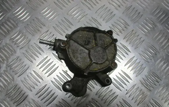 Peugeot 607 Vacuum pump