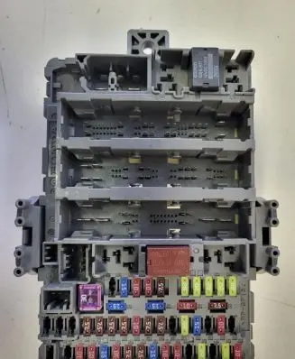 Honda CR-V Fuse module 150206T1GG612