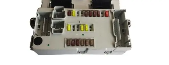 Fiat 500L High voltage junction box 51953894
