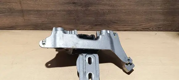 Peugeot 2008 II Gearbox mount 9824312980
