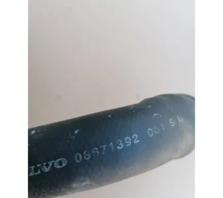 Volvo S80 Engine coolant pipe/hose 08671392