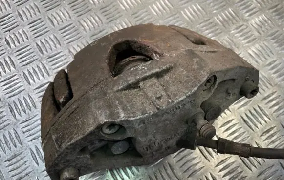 Volvo XC90 Front brake caliper