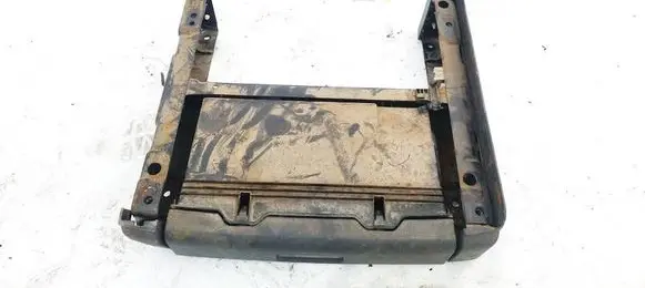 Volkswagen Touran I Glove box 1T0881580C