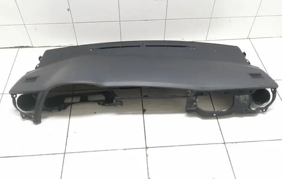 Toyota Auris E180 Dashboard 5540102160 5584302380 5508602090