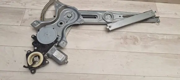 Toyota Yaris Front door window regulator with motor 857020F010 983712100 AV2621002730