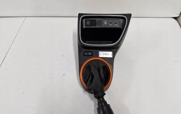 Renault Twingo III Gear shifter/selector
