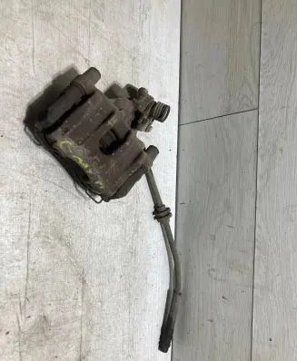 Ford C-MAX II Rear brake caliper