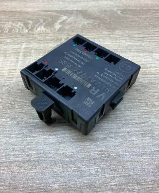 Mercedes-Benz E W212 Door control unit/module A2128203585 00404718B1