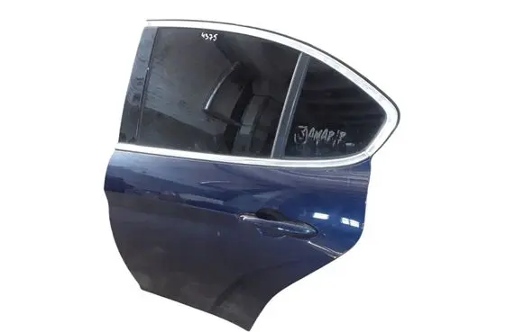 Alfa Romeo Giulia Rear door 
