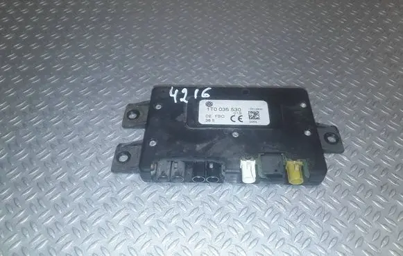 Volkswagen PASSAT B6 Aerial antenna amplifier 1T0035530